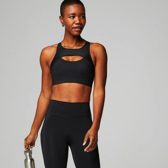 NWT Fabletics Mesh Breathable Medium Impact Sports Bra in black Sz. Sm + XXL/1X - Picture 1 of 5